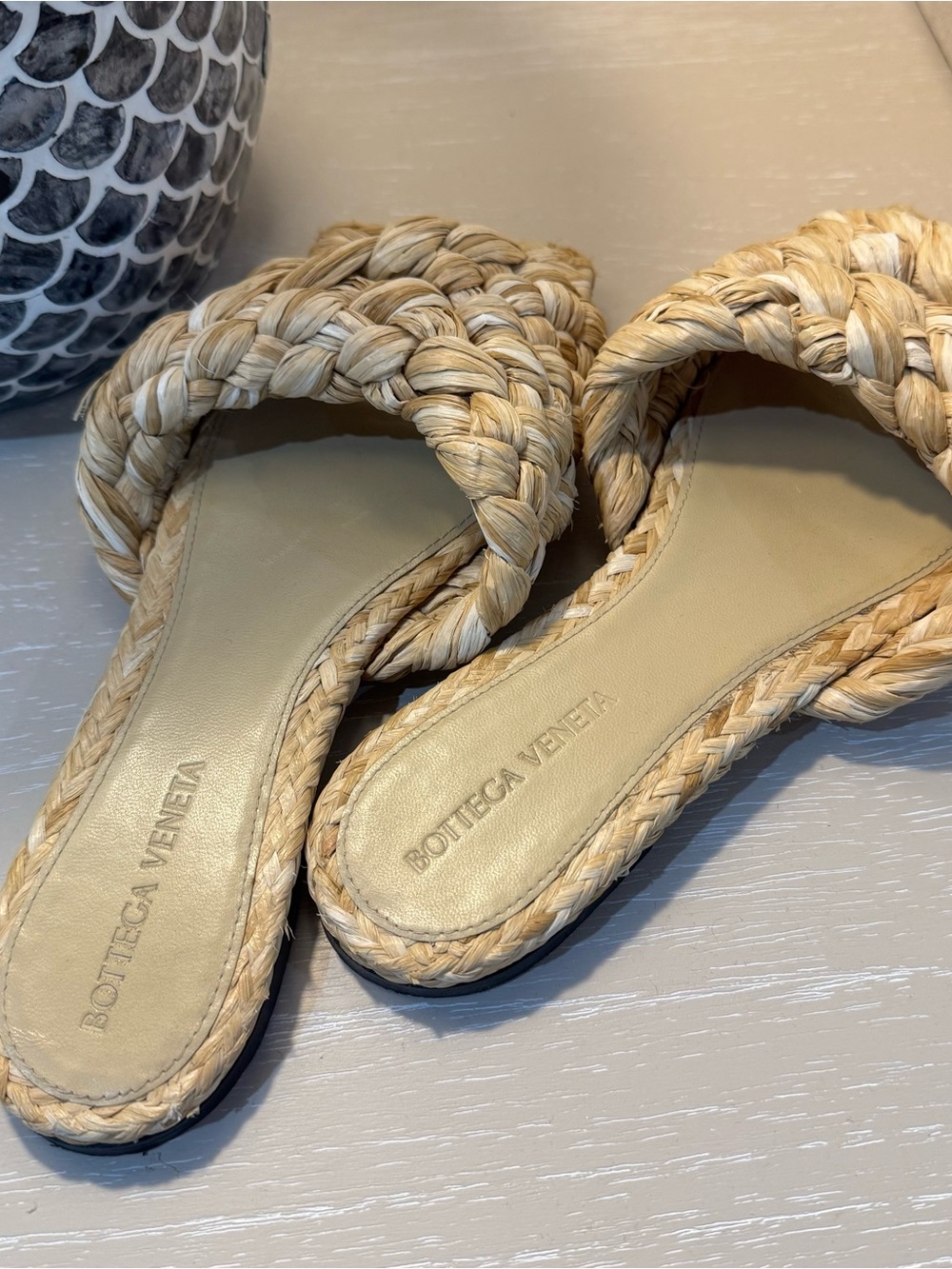 Bottega Veneta Natural Raffia Braided Sandals in Macadamia - Picture 4 of 9